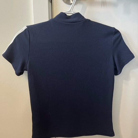 Monki short sleeve zipper polo mock-neck shirt - Picture 3 of 6